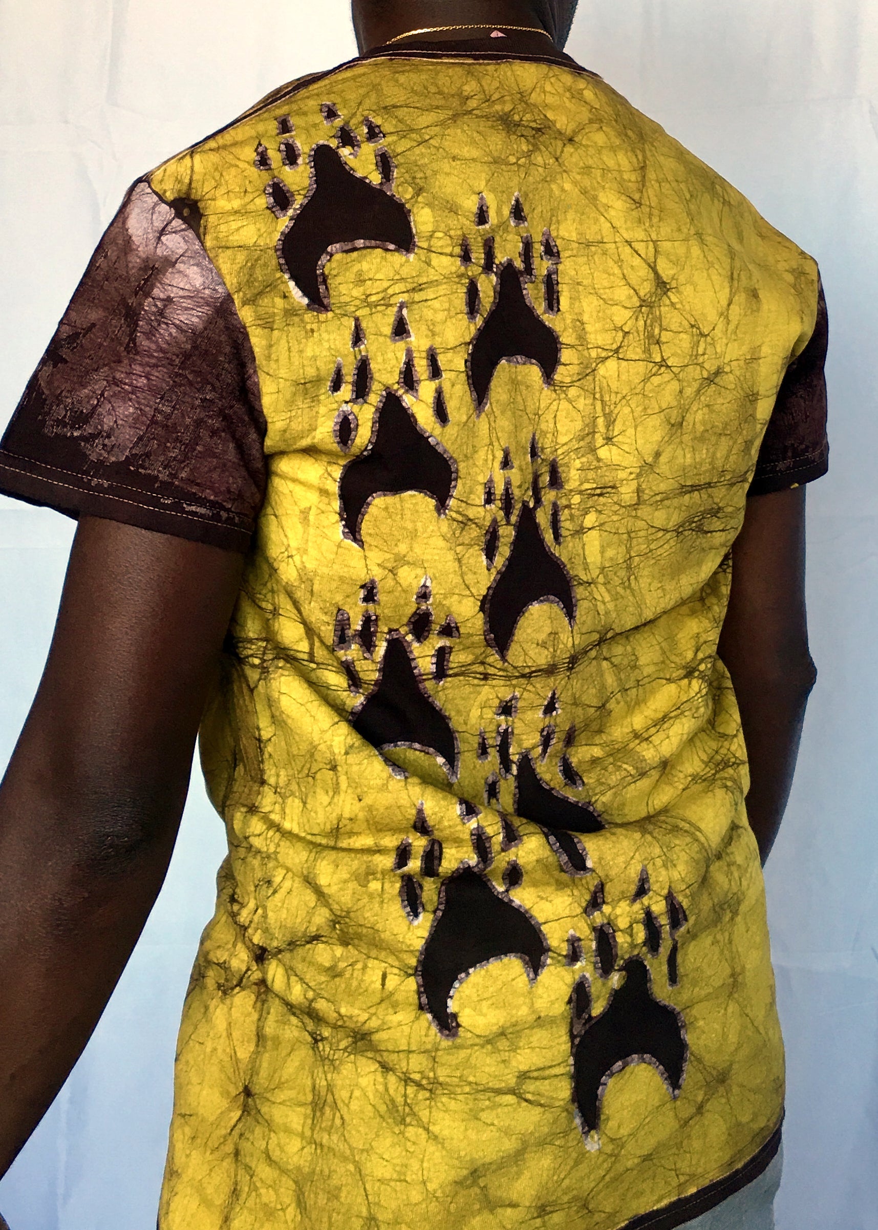 Footprints Migrating Short Sleeves Batik T-shirt -Contemporary and Colorful Ensemble-African apparel and accessories